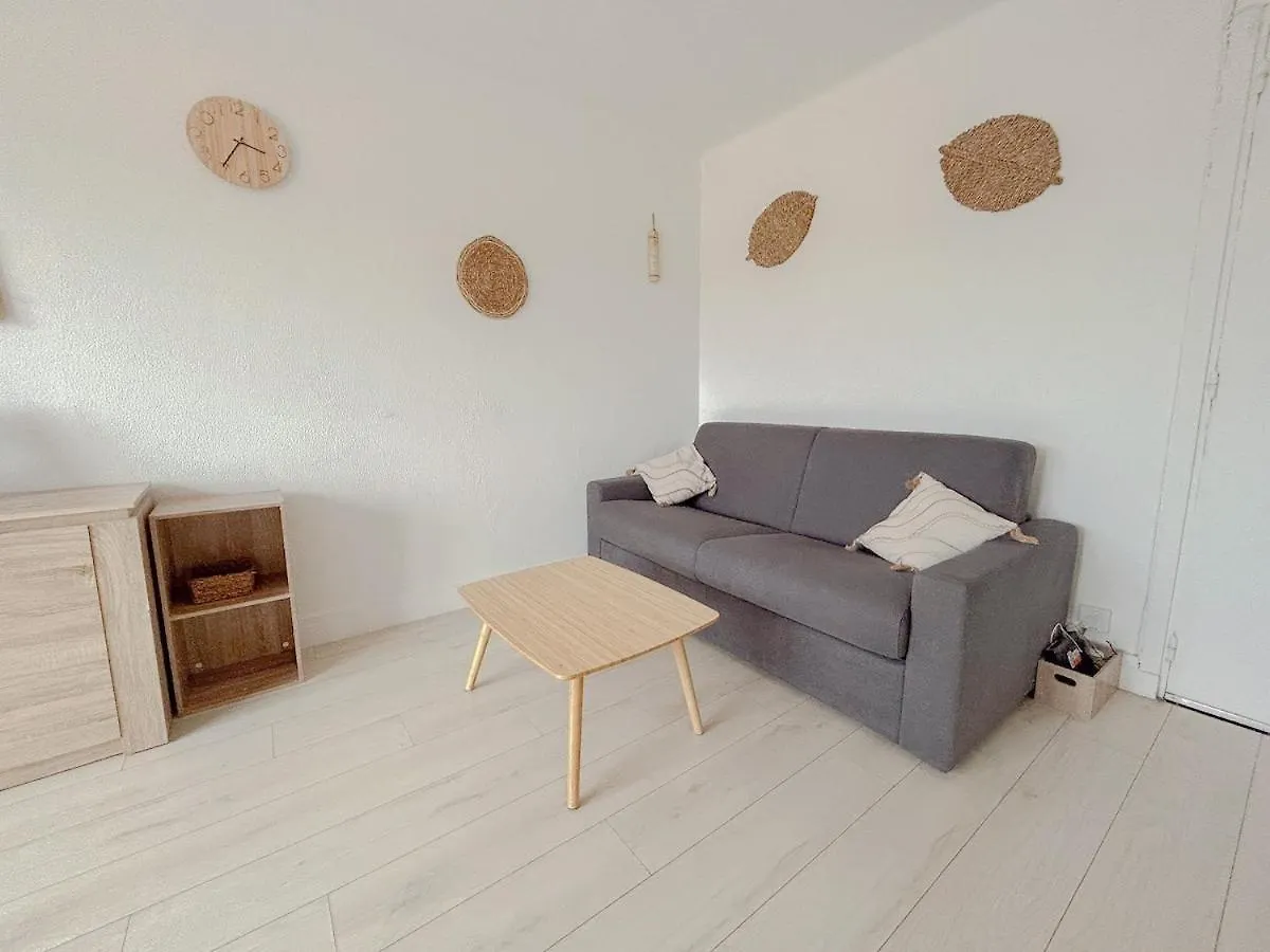 Charmant Studio Boheme Vue Degagee Moderne Frejus Apartment